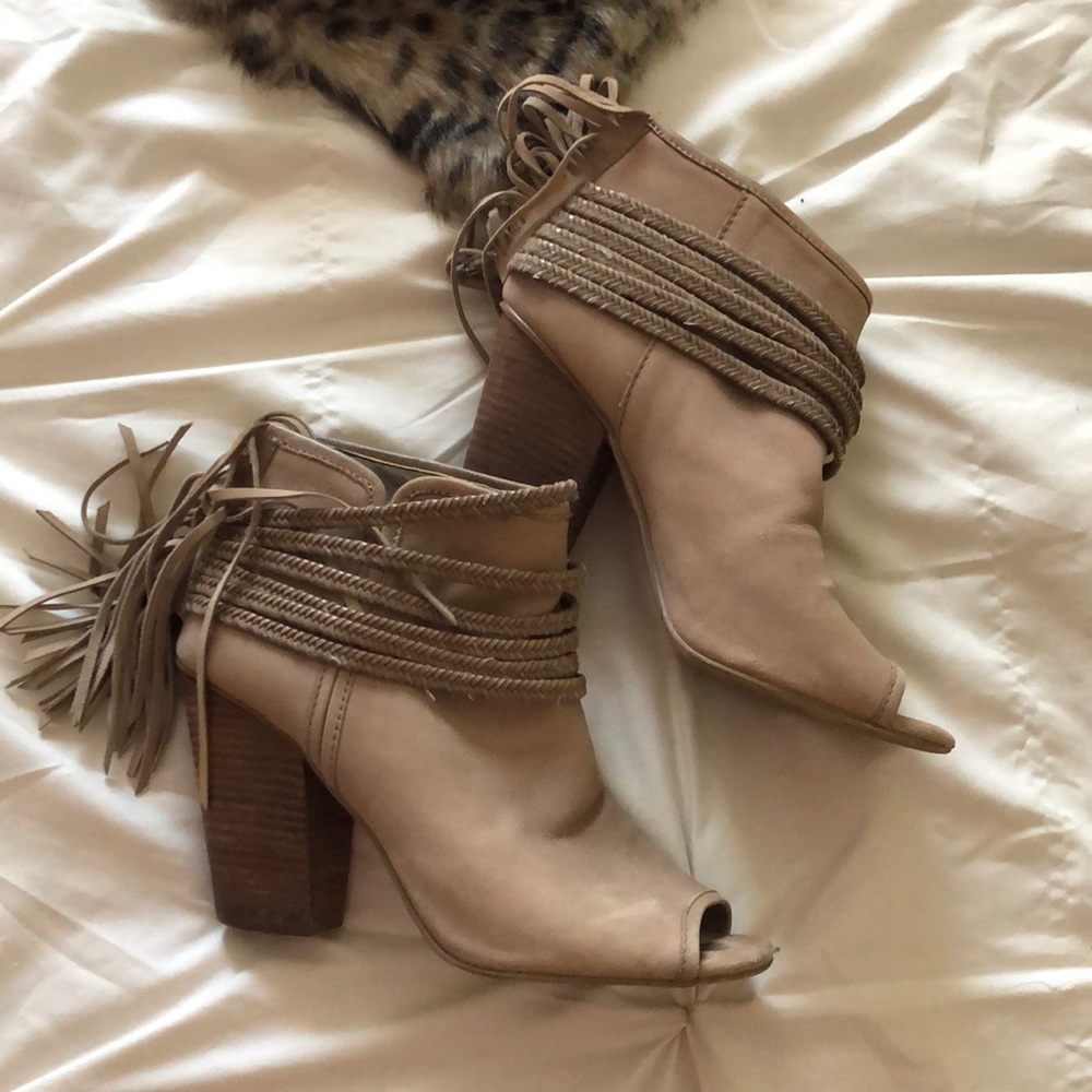 BCBG taupe fringe booties - 8.5